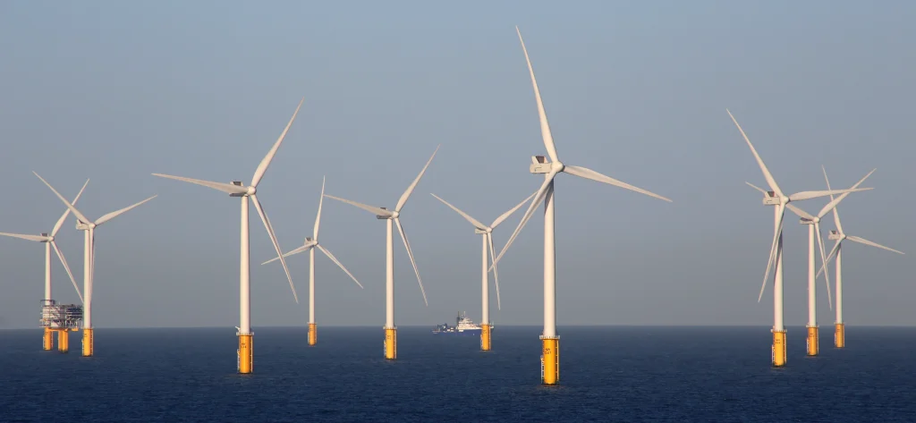 Pale eoliche in una offshore wind farm